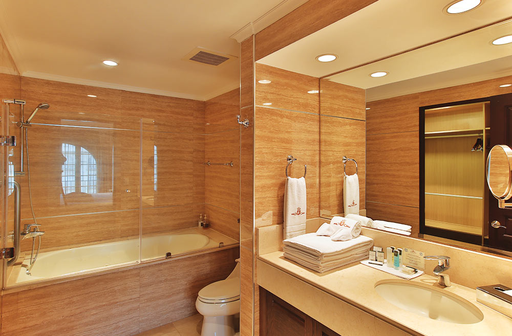 Apartamento alquiler Cortijo los Laureles Costa Rica Executive Suite Deluxe baño