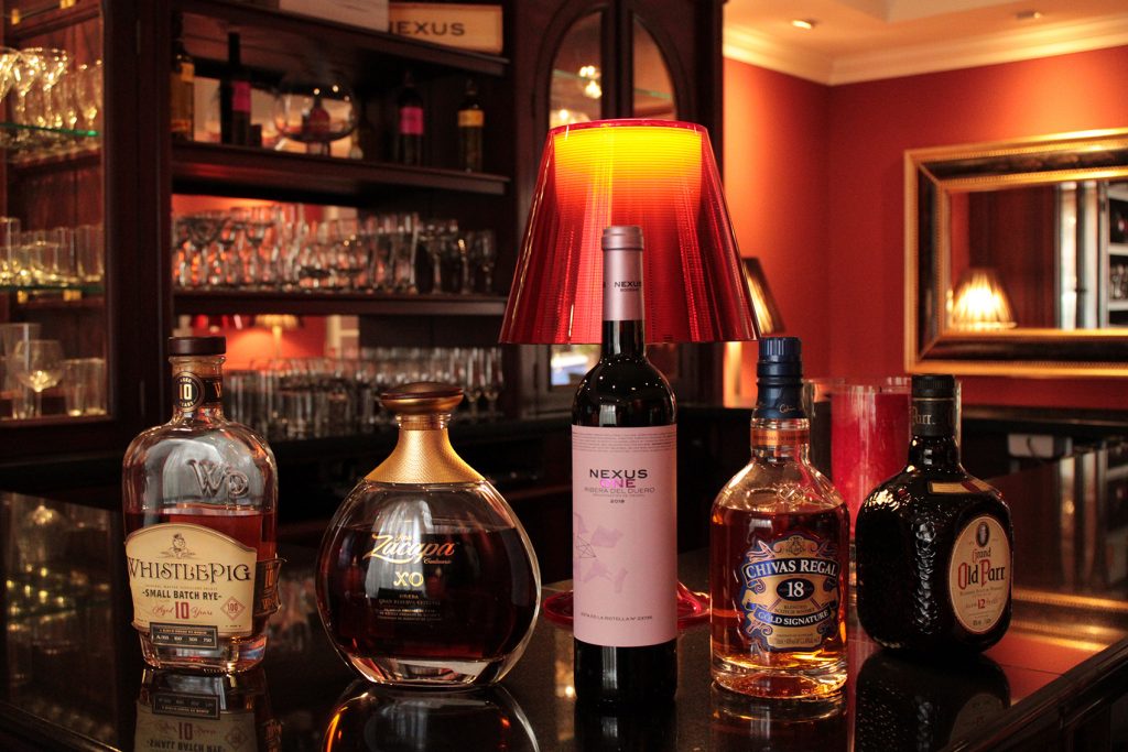 Bar inglés botellas