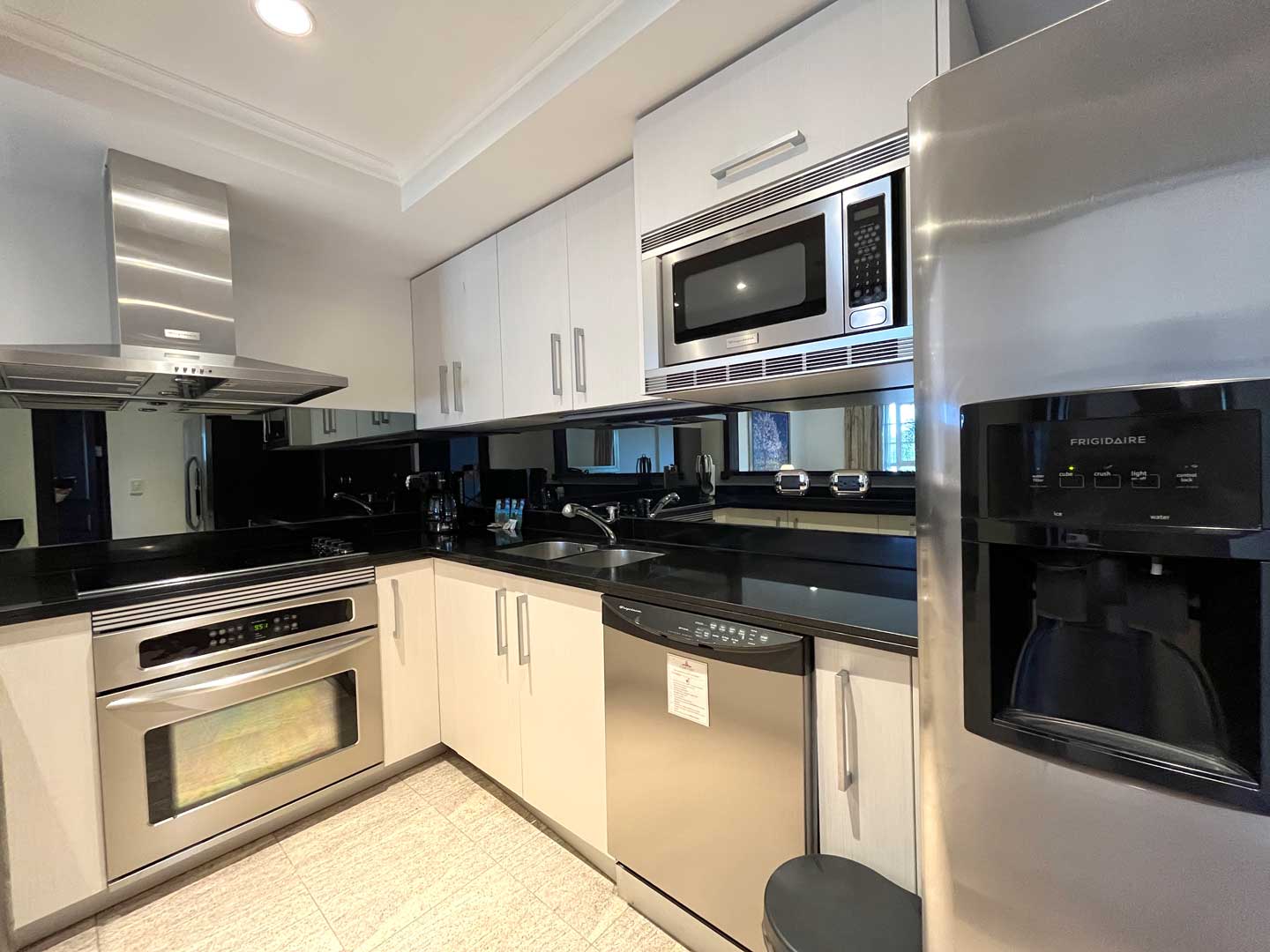 Cortijo los Laureles Royal Suite apartamento en alquiler cocina equipada acabados de lujo