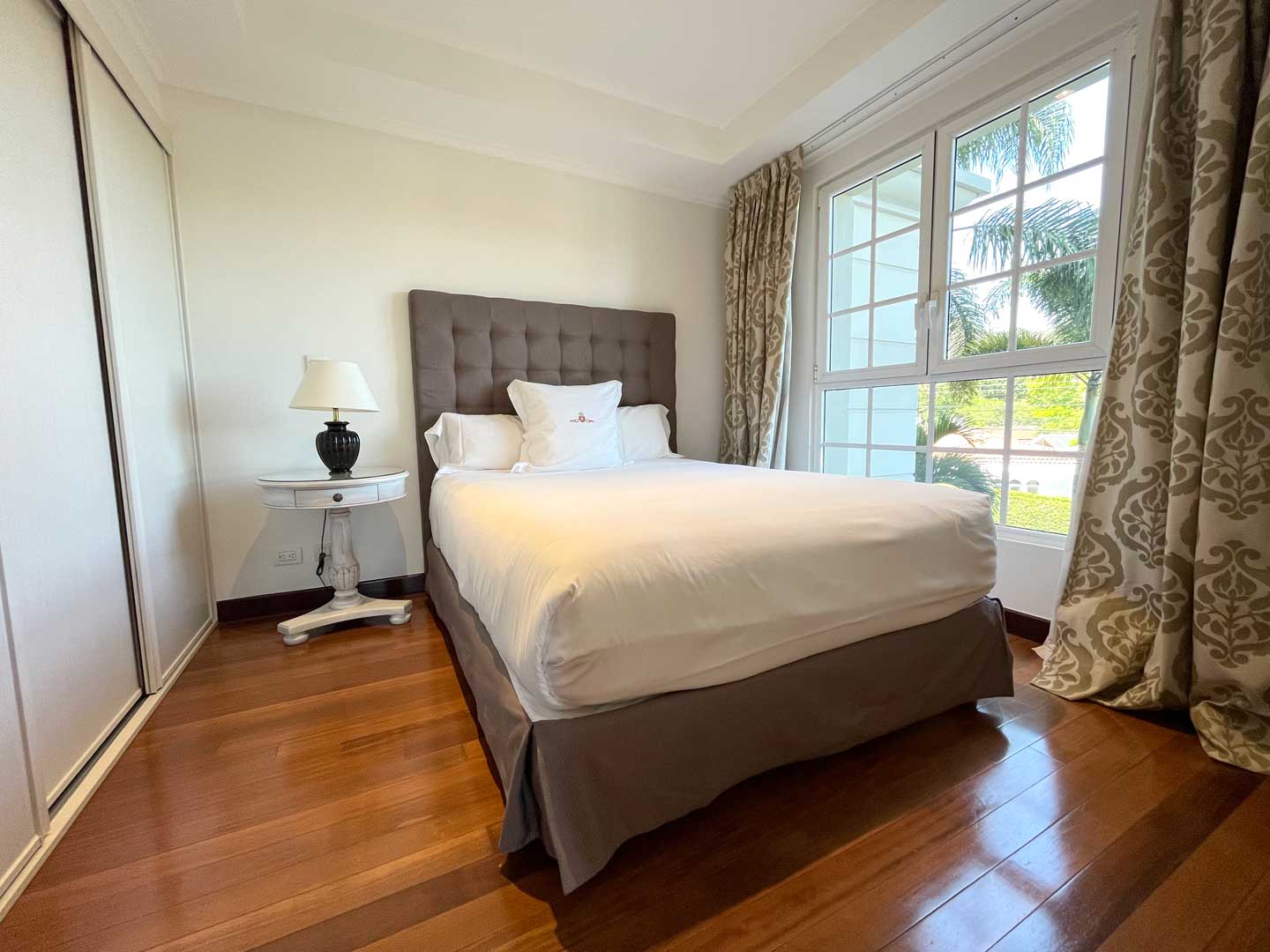 Apartamento alquiler exclusivo Cortijo los Laureles Royal Suite segundo dormitorio